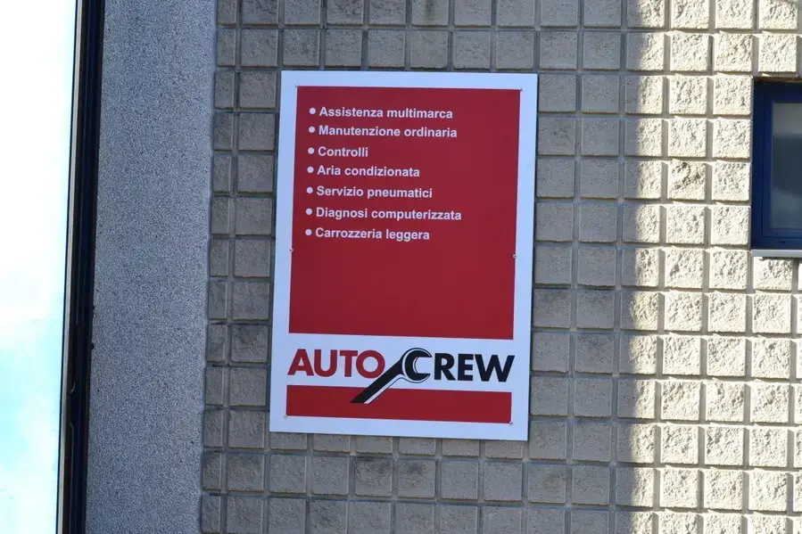 Servizi di officina Officina Rete Aut Crew Bosch
